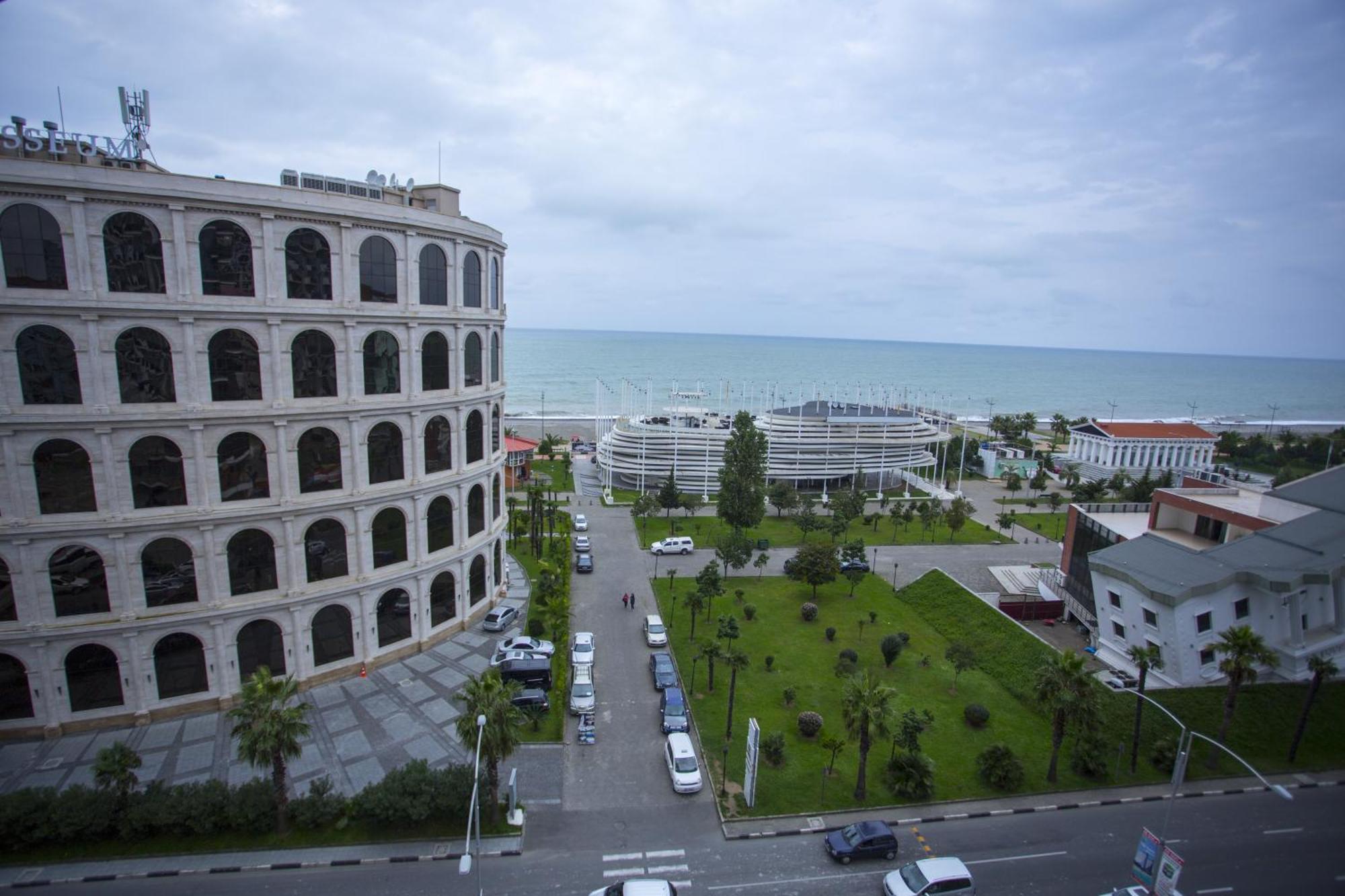 Olympic Batumi Lägenhet Exteriör bild