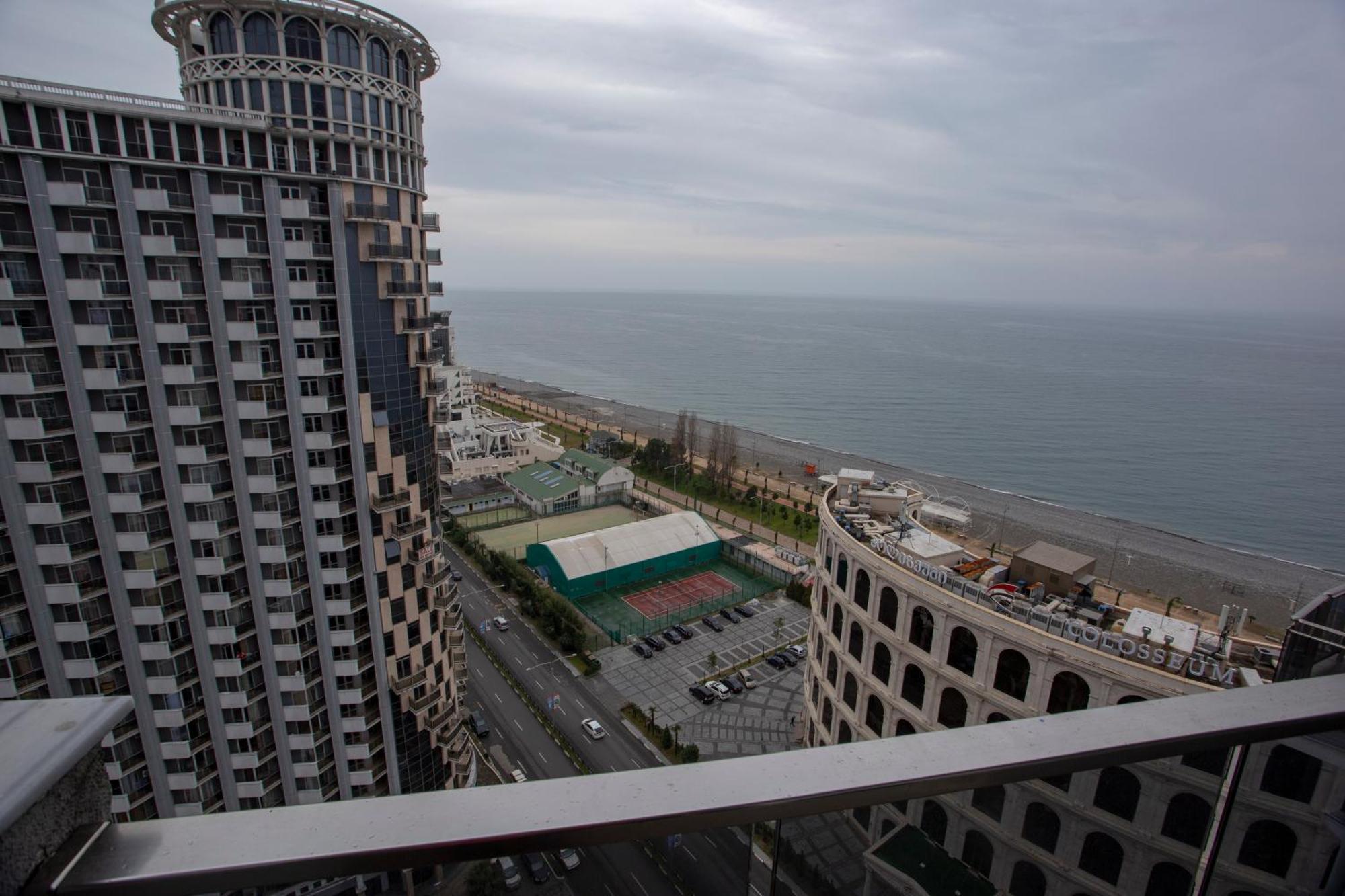 Olympic Batumi Lägenhet Exteriör bild